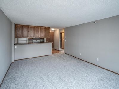 433 S 7th St APT 1819