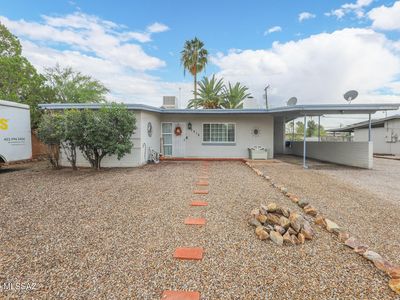 5918 E Calle Silvosa