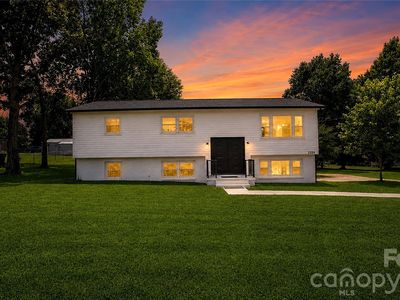 Property at 2330 40th Avenue Ct NE, Hickory, NC