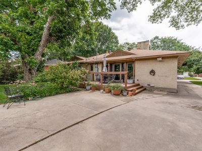4620 Surf Dr
