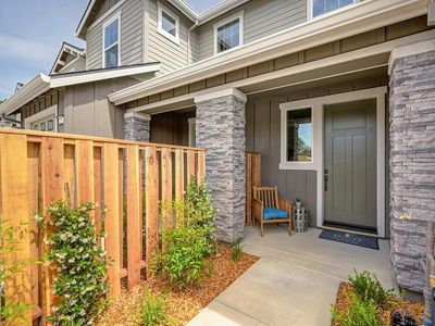 227 Chico Pl