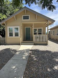 936 Main St