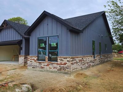 106 Meadow Heath Dr