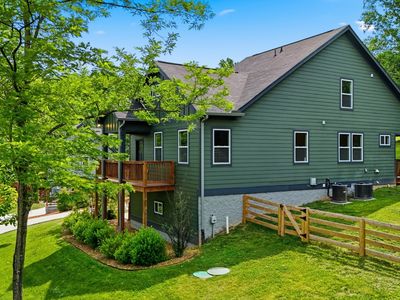 157 Lena Loop