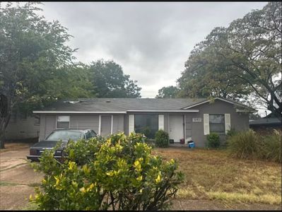 Property at 1521 E Red Bird Ln, Dallas, TX