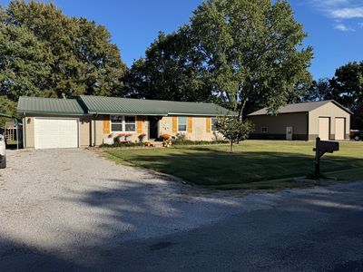 3654 Dawn Dr