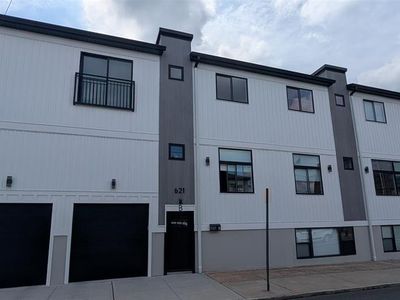 621 Valley Brook Ave