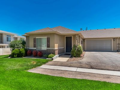 3633 S Assembly Ct