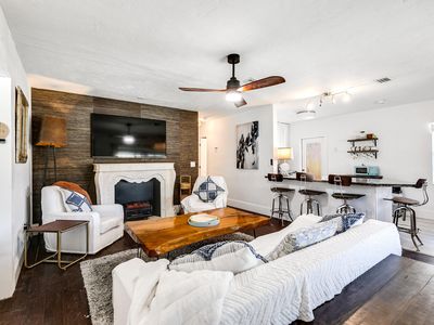 Property at 609 S ARNOLD Avenue, Lantana, FL