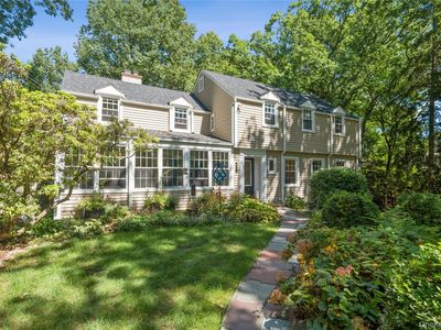 611 Decatur Avenue