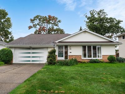 Property at 6562 Monterey Dr, Mayfield Heights, OH