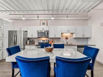 524 Central Ave SW Unit 407