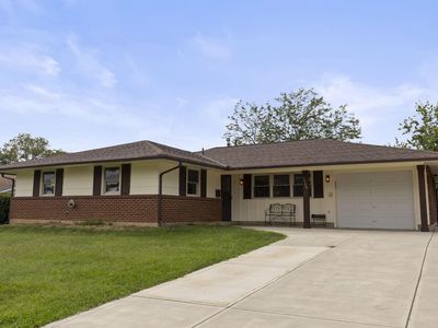 1745 Rosehill Rd