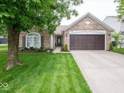 6766 Lexington Cir