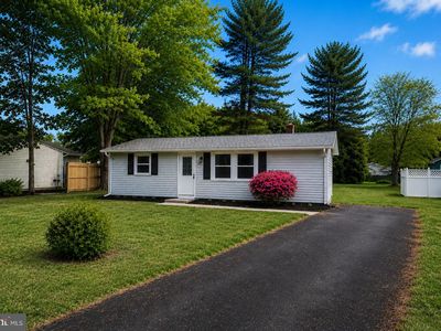 3905 Love Ave