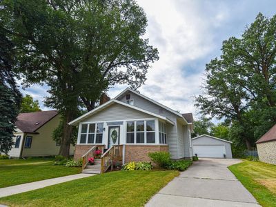 237 Markley Ave N