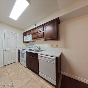 2606 S Durango Dr APT 134