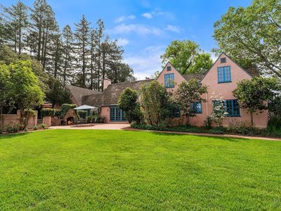 1212 N Fitch Mountain Road