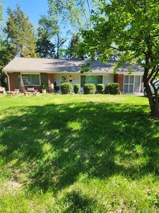9 Hazelwood Ct