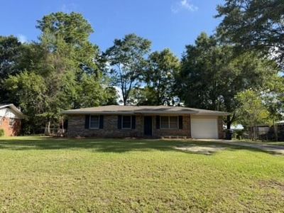 1607 Brougham Ct