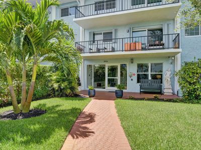 3004 NE 5TH Terrace #107-C