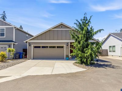 4721 Cedrus Ln NE