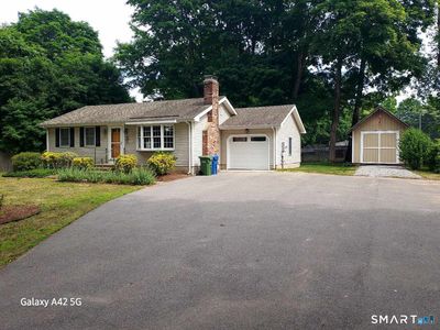 18 Maple Avenue