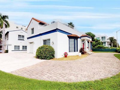 1400 West Ave