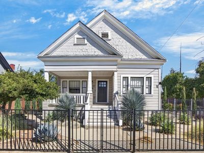 3055 5th Ave