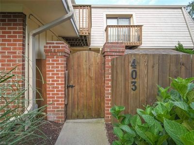 403 Marsh Duck Way