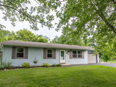 305 North Parkview DRIVE