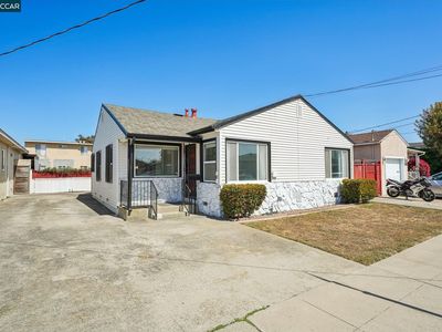 1611 Lincoln Ave