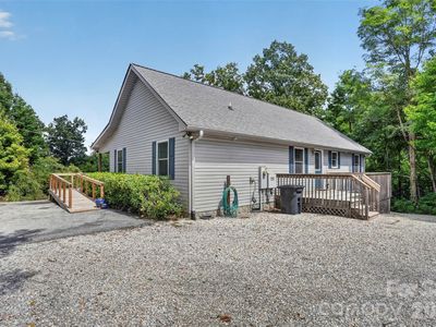 44 Autumn View Dr