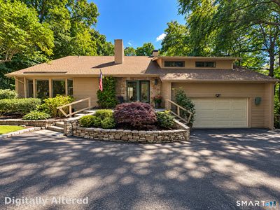 38 Twin Lakes Drive