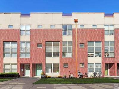 6957 N Western Ave Unit E