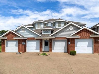 511 NW Fairway Villa Pl APT 4