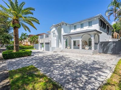 8441 NW 163rd Ter