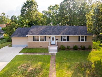10 Prince William Rd