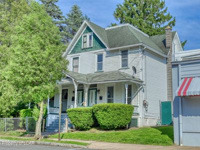 376 New Grove St