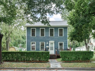 617 John Adams St