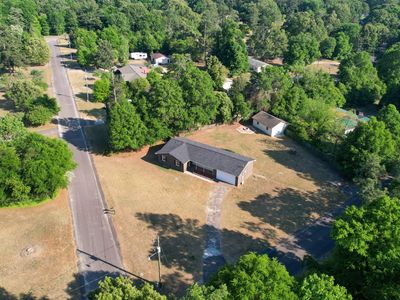 1053 Woodcrest Dr