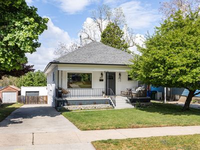 2571 S Polk Ave