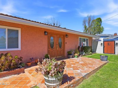 3279 Avenida Simi