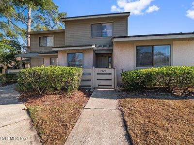7701 BAYMEADOWS Circle W #1023