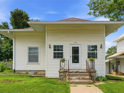 215 Main St