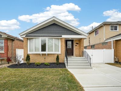 5819 S Newcastle Ave