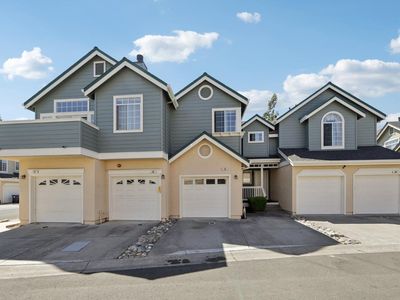 59 Manchester Drive W