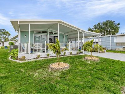 803 Holly Berry Ct