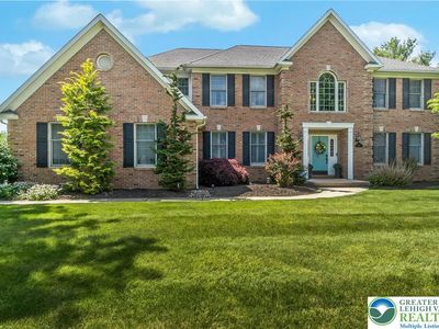 230 Hopewell Dr