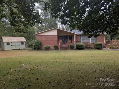 2526 Country Club Dr